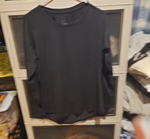Women's Black Long-Sleeve Crewneck Top